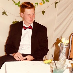 Meet your Posher, Cyrus